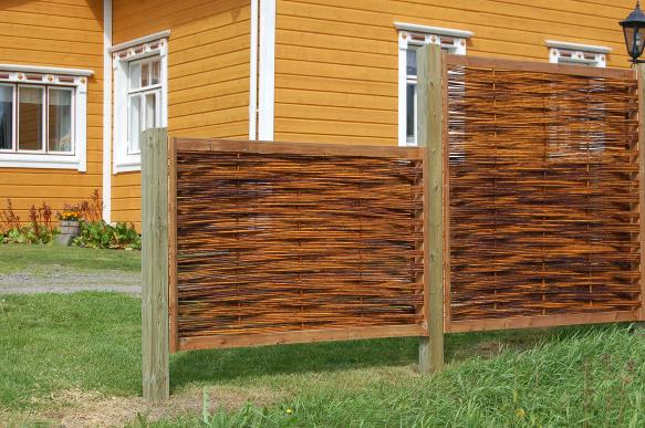 Tolvasen Pajutila
Aitaelementti